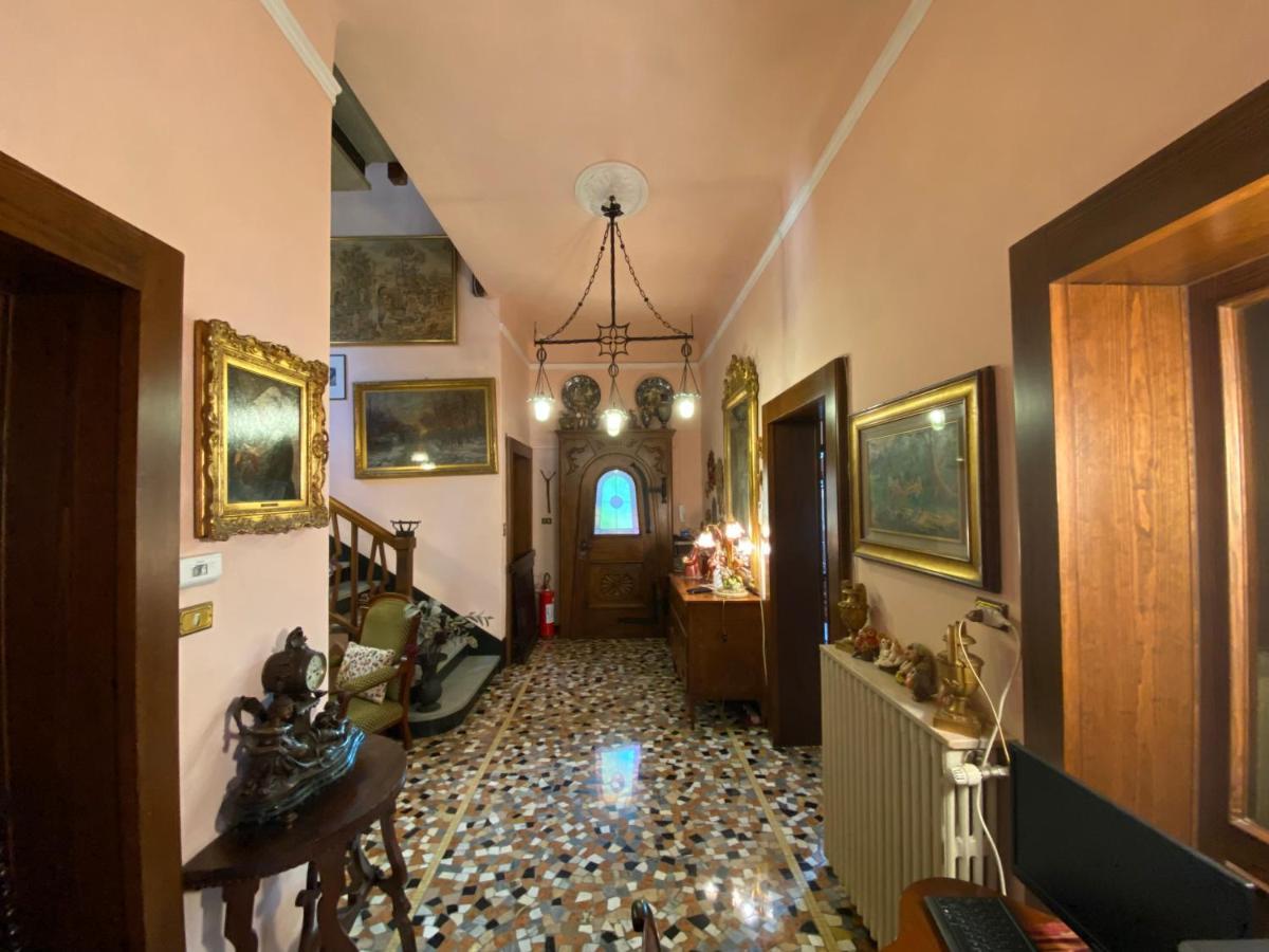 Suitecastlelakeview 1 Bellano Extérieur photo